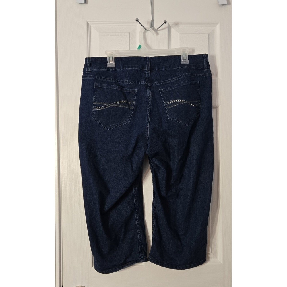 Lee Riders Womans Capri Size 18M with Rinestone Pockets - Picture 3 of 5